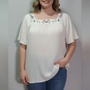 Aveology NWT Misty Ivory Cream Embroidered Floral Short Sleeve Blouse Size 26/28